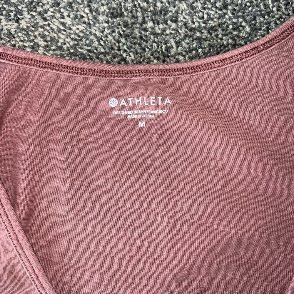 Athleta Scoop Neck Tank - Picture 3 of 8